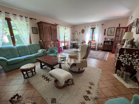 
Maison Amigny Rouy 6 pièce(s) 120 m2
