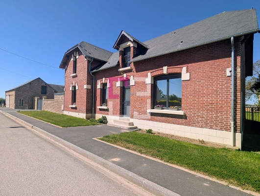 
propriété avec diverses dépendances à 5mn de Ham
