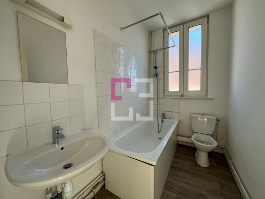 
Appartement Crecy Sur Serre 2 pièce(s) 47 m2

