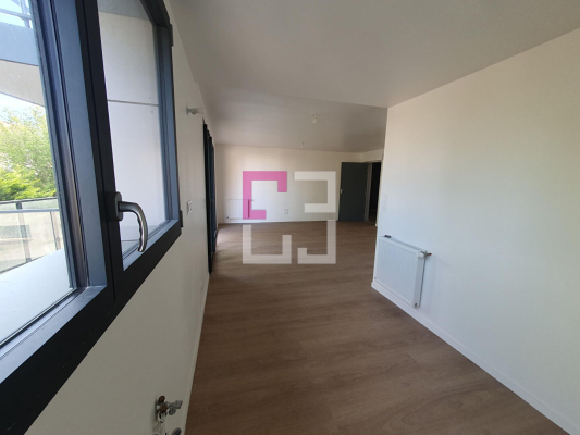 
Appartement Sery Les Mezieres 3 pièce(s) 61 m2
