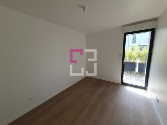 
Appartement Sery Les Mezieres 3 pièce(s) 61 m2
