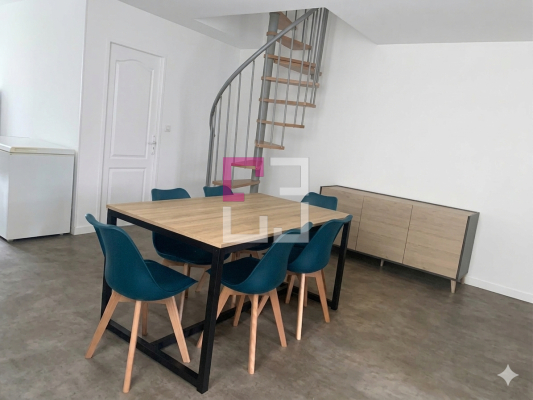 
Immeuble Marle 8 pièce(s)
