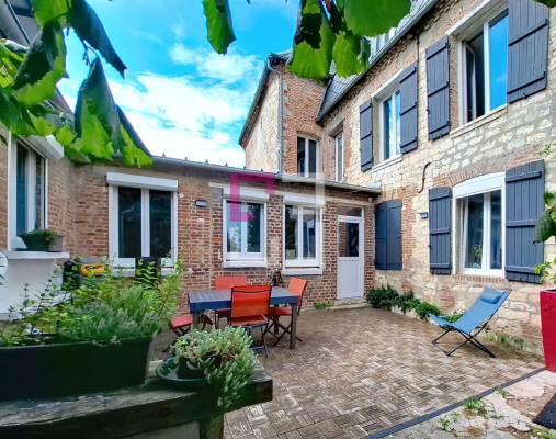 
Maison Lislet 6 pièce(s) 158.48 m2
