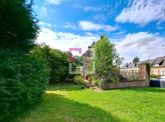 
Maison Lislet 6 pièce(s) 158.48 m2
