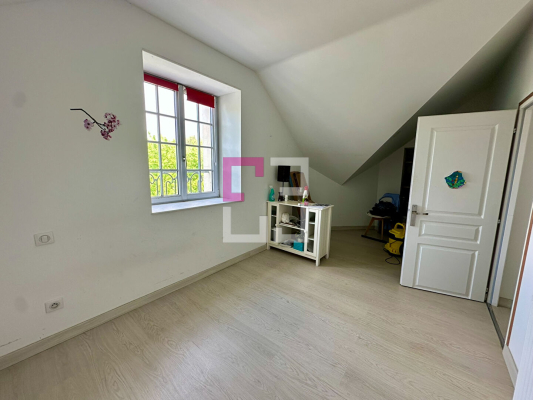 
Maison La Fere 5 pièce(s) 151 m2
