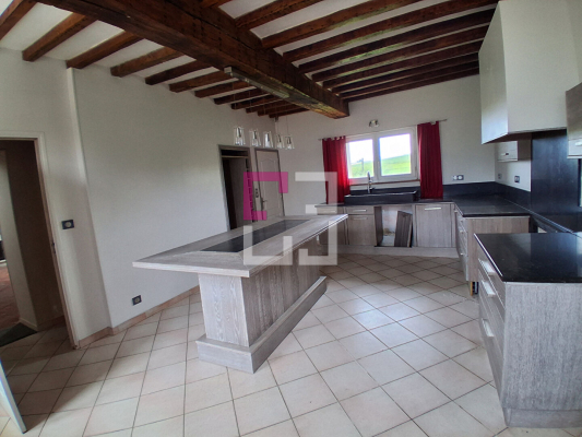 
Maison Housset 11 pièce(s) 434.91 m2
