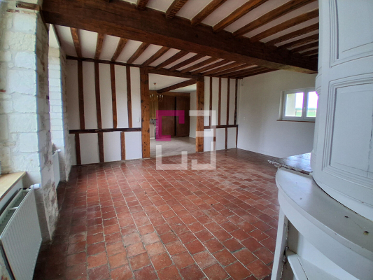 
Maison Housset 11 pièce(s) 434.91 m2
