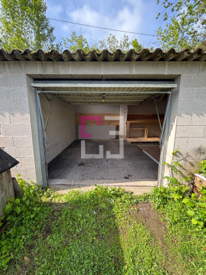 
Parking / box Proisy 32 m2
