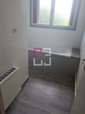 
LAON VILLE BASSE REF 5296LR APPARTEMENT T2BIS. Loué.
