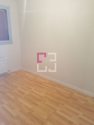 
LAON VILLE BASSE REF 5296LR APPARTEMENT T2BIS. Loué.

