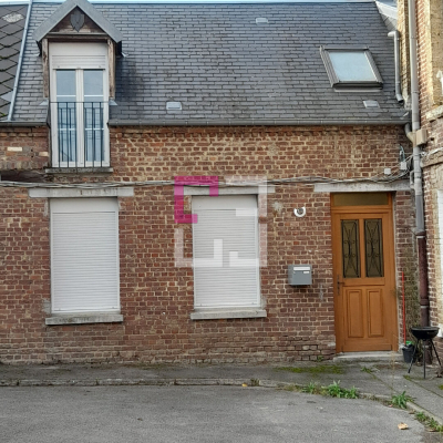 
LAON VILLE BASSE. REF 5294LR MAISON type 3 avec parking privatif. Loué.
