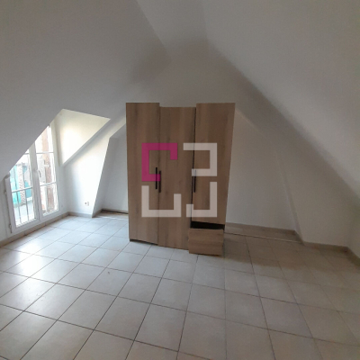 
LAON VILLE BASSE. REF 5294LR MAISON type 3 avec parking privatif. Loué.
