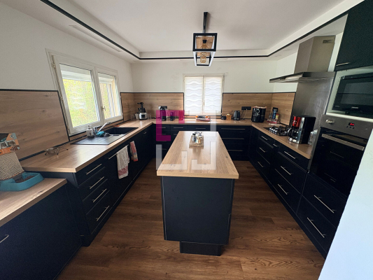
Maison Homblieres 5 pièce(s) 150 m2
