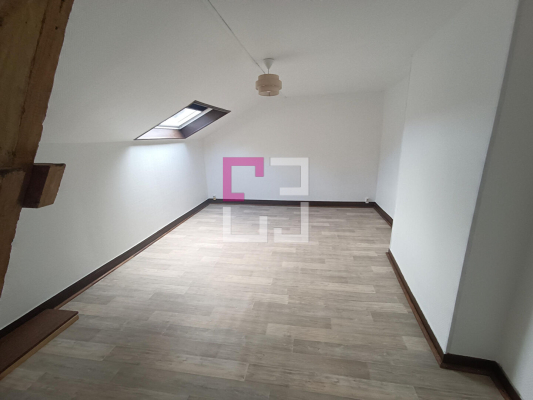 
Appartement en centre ville à CHAUNY
