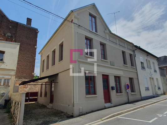 
Maison La Fere 6 pièce(s) 144 m2
