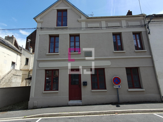 
Maison La Fere 6 pièce(s) 144 m2
