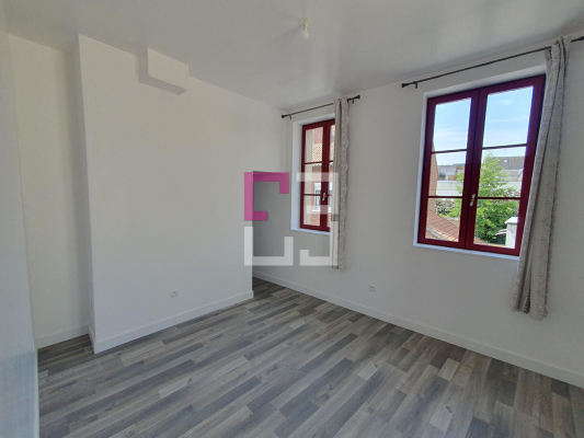 
Maison La Fere 6 pièce(s) 144 m2
