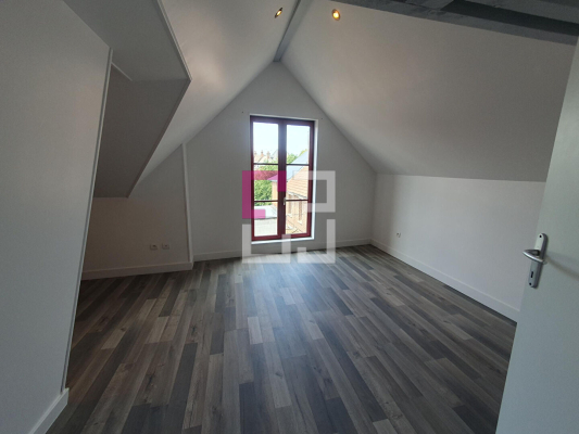 
Maison La Fere 6 pièce(s) 144 m2
