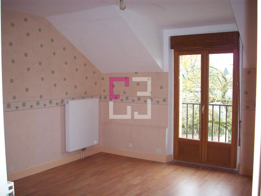 
EN EXCLUSIVITE A SISSONNE. REF5328LR
