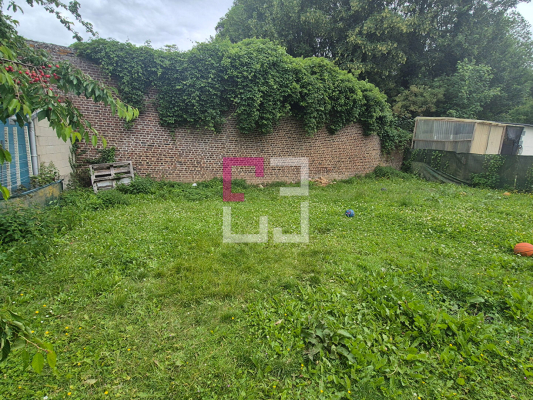 
Maison 3 chambres avec jardin et garage
