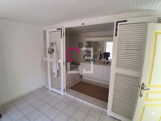
Maison Chatillon Les Sons 8 pièce(s) 179.17 m2

