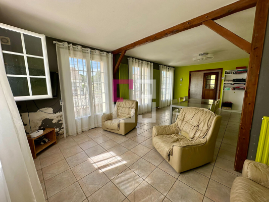 
Maison Camelin 8 pièce(s) 200 m2
