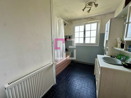 
Maison Camelin 8 pièce(s) 200 m2

