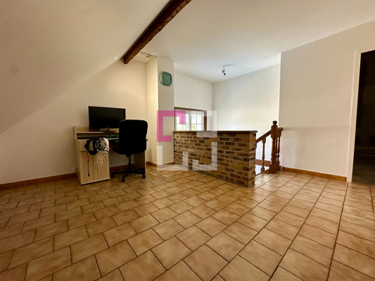 
Maison Camelin 8 pièce(s) 200 m2
