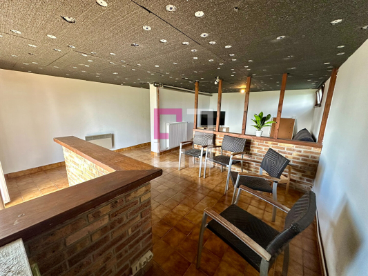 
Maison Camelin 8 pièce(s) 200 m2
