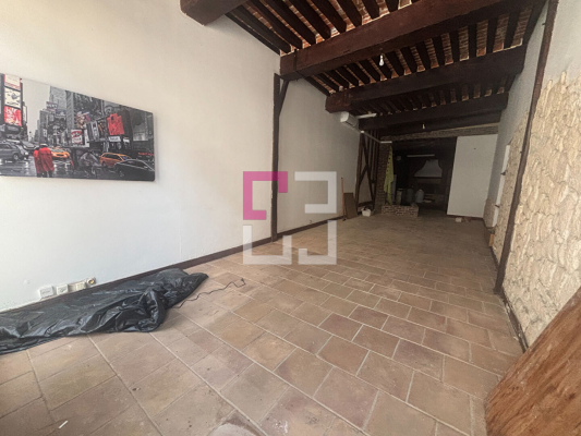 
Local commercial  centre ville Guise  63 m2

