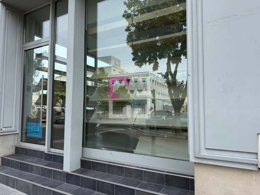 
Local commercial Saint Quentin 6 pièce(s) 98,27 m2

