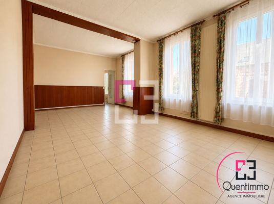 
? Maison avec grand terrain de 2 233 m² ? Laon Ville Basse
