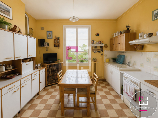 
Immeuble Laon 10 pièce(s) 198 m2

