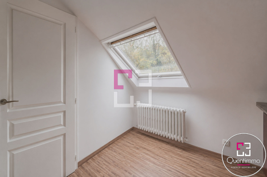 
Immeuble Laon 10 pièce(s) 198 m2
