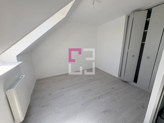 
Maison Lesdins 5 pièce(s) 111 m2
