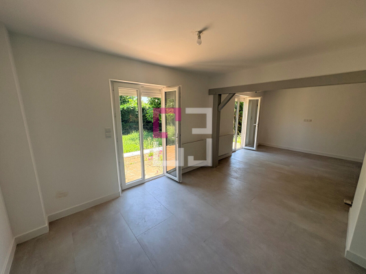 
Maison Lesdins 5 pièce(s) 111 m2

