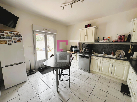 
Maison Sinceny 4 pièce(s) 112 m2
