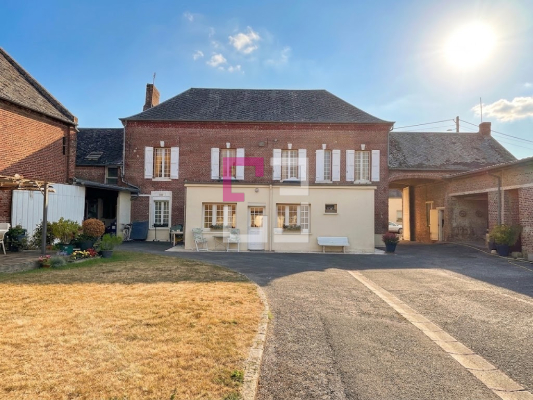 
Corps de ferme Nesle 15 pièce(s) 320m2
