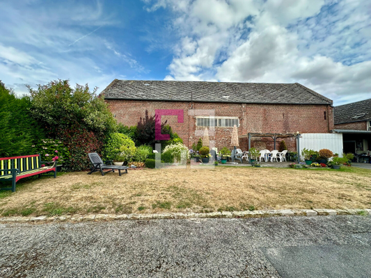 
Corps de ferme Nesle 15 pièce(s) 320m2
