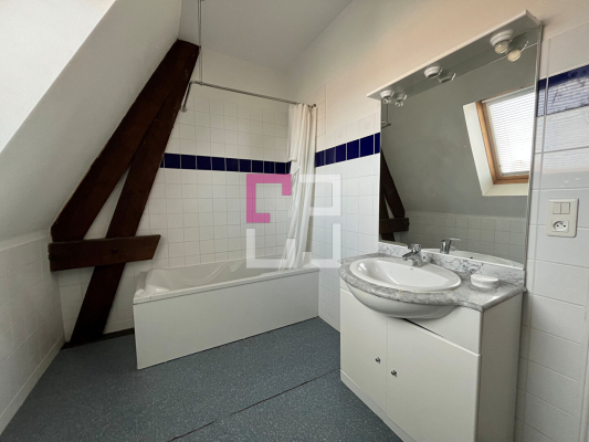 
Appartement Hirson 4 pièce(s) 94.9 m2
