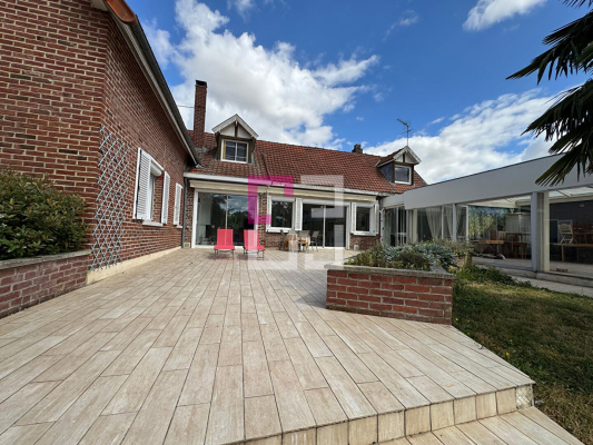 
Maison Offoy 7 pièce(s) 243 m2

