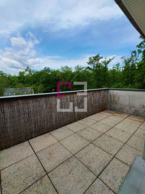 
LAON VILLE BASSE APT TYP3. TERRASSE. ref 5267LR
