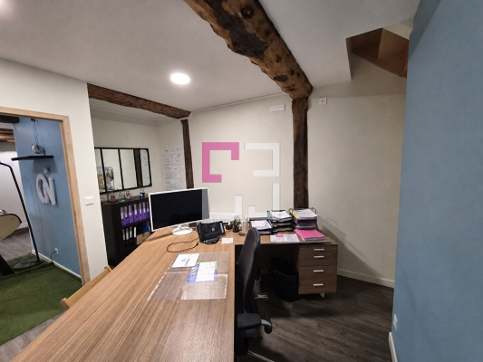 
Loft Avranches 10 pièce(s) 289 m2
