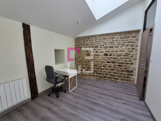 
Loft Avranches 10 pièce(s) 289 m2
