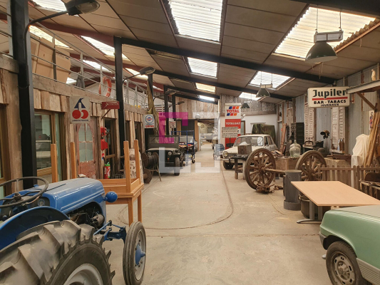 
Local commercial Precey 25 pièce(s) 1000 m2
