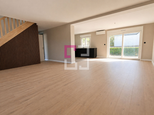 
Maison Sinceny 6 pièce(s) 130 m2
