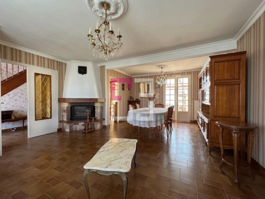 
Maison Hombleux 6 pièce(s) 131 m2
