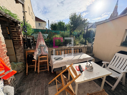 
Immeuble Saint Quentin 10 pièce(s) 220 m2
