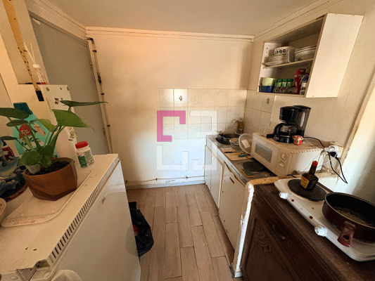 
Immeuble Saint Quentin 10 pièce(s) 220 m2
