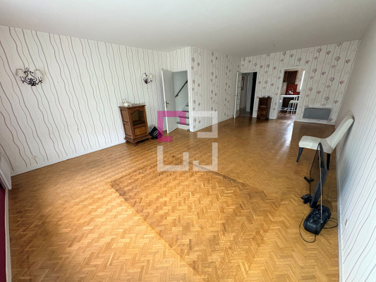 
Maison Saint Quentin 7 pièce(s) 191 m2
